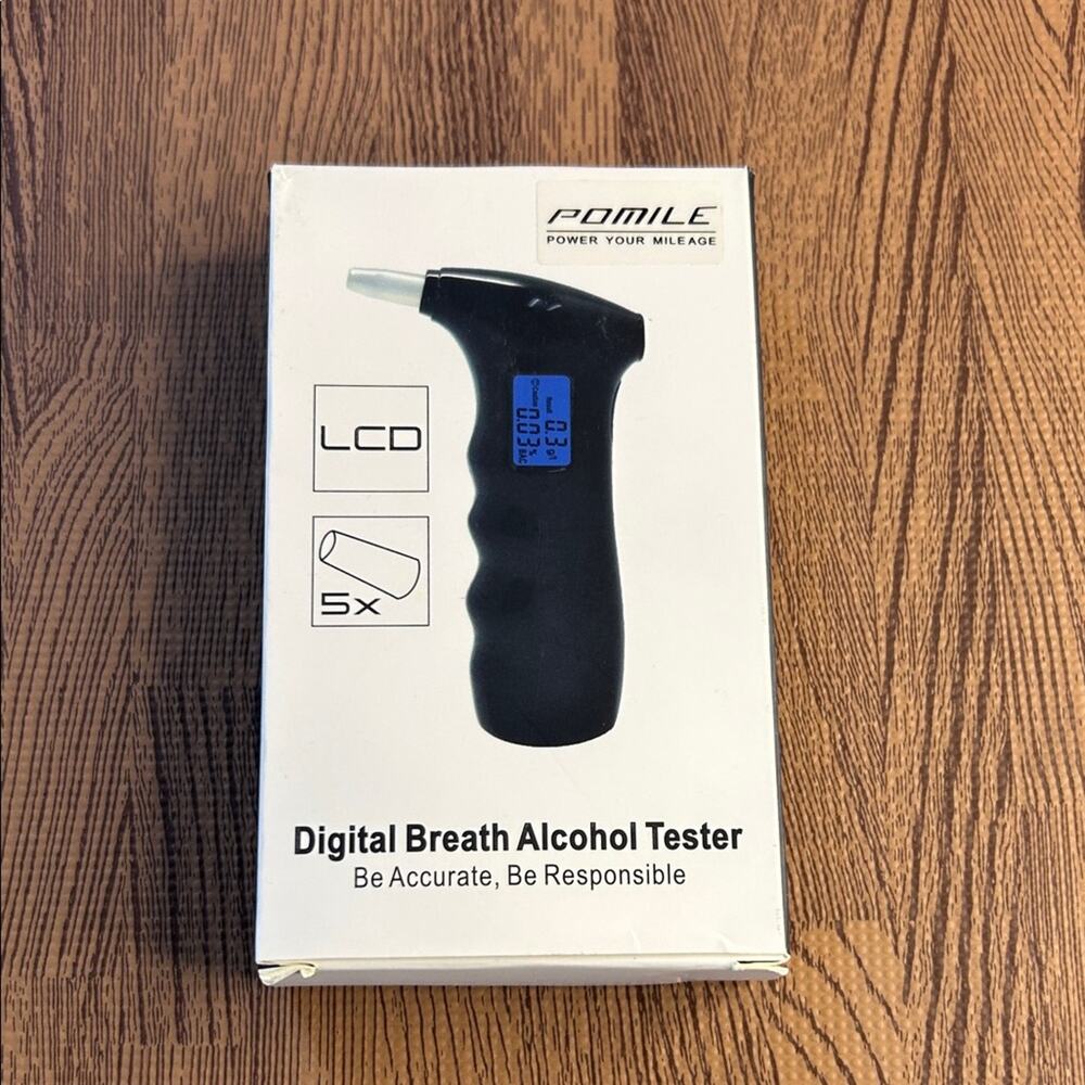 Digital Breath Alcohol Tester Breathalyzer 5 Mouthpieces Travel Size
